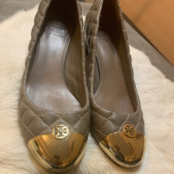 Tory Burch Kaitlin Quilted Pump cream sz 9.5 - Picture 2 of 8